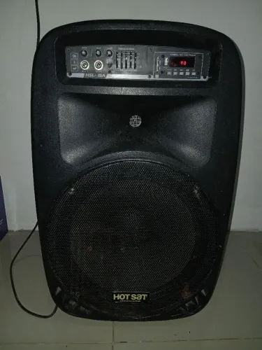 ? Caixa de Som Amplificada HotSat HSL-15A ? R$ 400