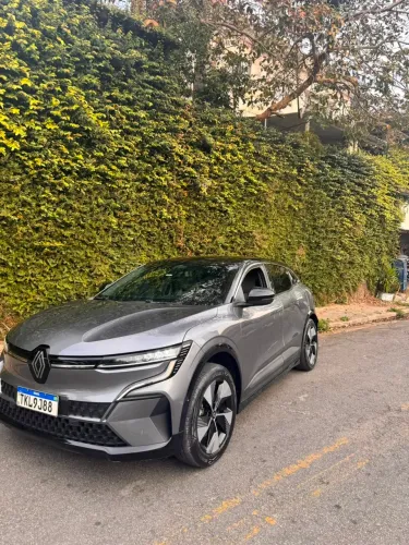 Renault Megane E-tech (elétrico) 2024