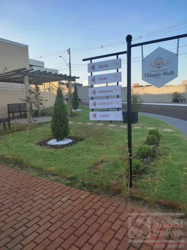 Casa em Condomínio em GEADA