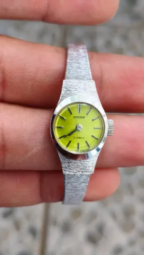 Relógio citizen automático feminino banhado a ouro branco