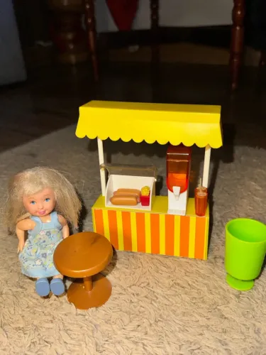 Lanchonete brinquedo boneca
