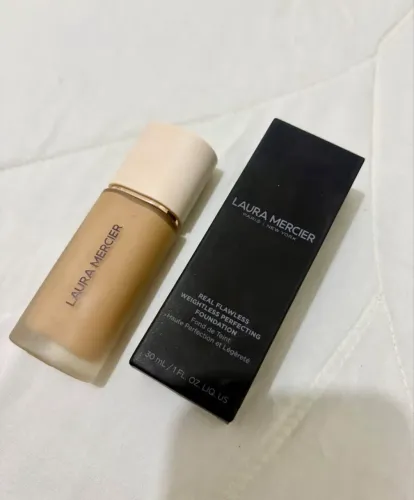 Base Laura Mercier