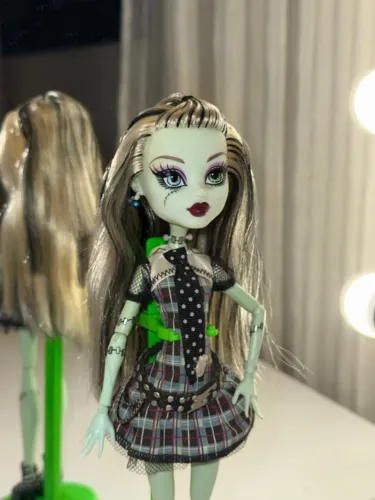 Boneca Monster High Frankie Stein