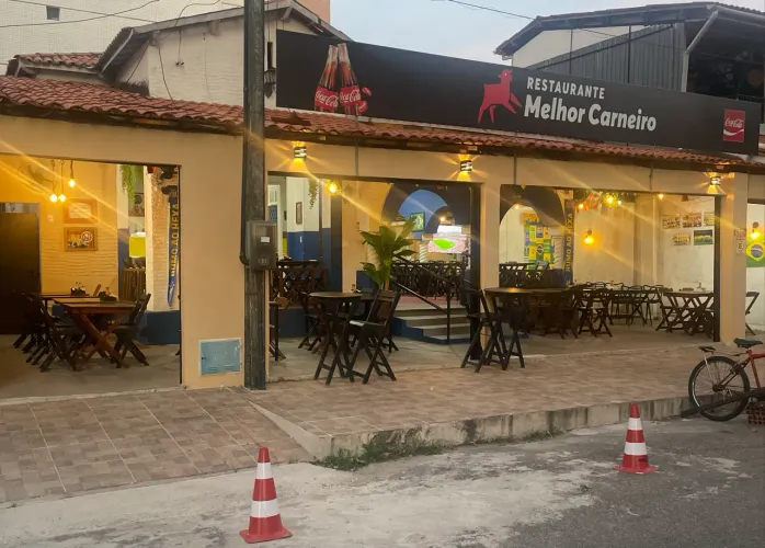 VAGA EMPREGO AUXLIAR DE COZINHA 1.700