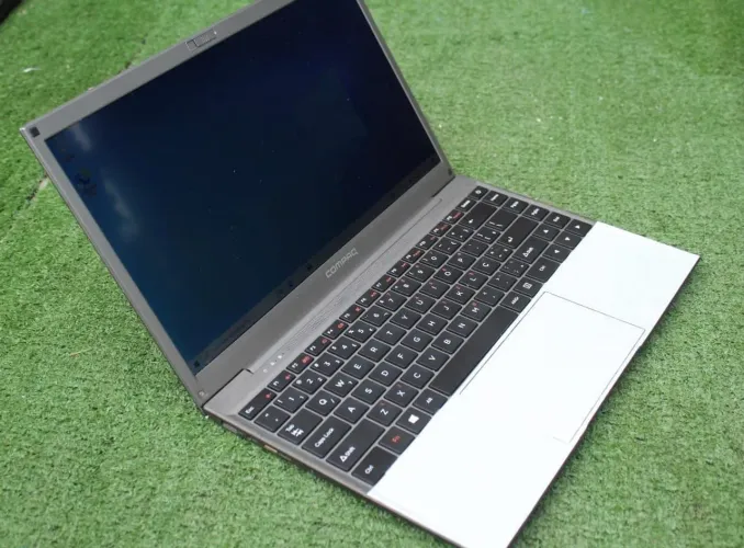 Notebook pra vender logo. Aceito cartão 