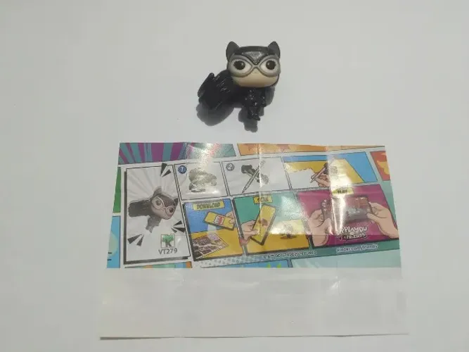 Mulher Gato Kinder Joy Funko (enfeite para lápis)