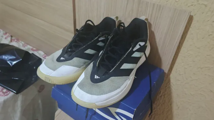 Tênis de basquete Adidas Subzone, Tam 44
