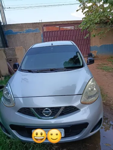 Nissan March 1.0 12V Flex 5P 2016