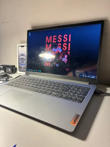 Lenovo Idepad Ryzen 5 7520u 