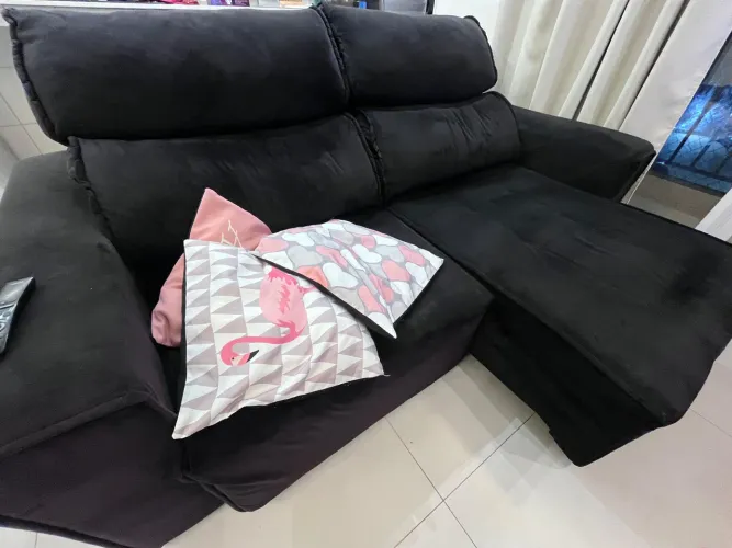 Sofá retrátil e reclinável 
