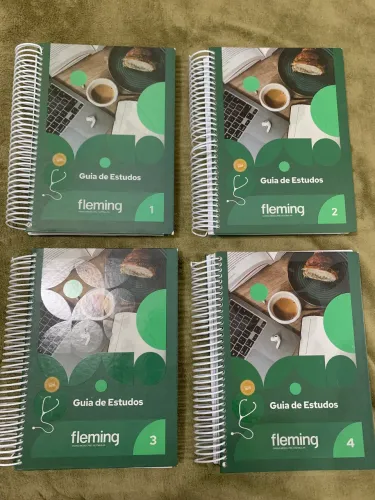 Vendo kit de apostilas completo
