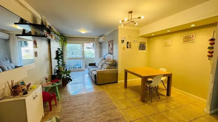 Bela Vista: Apartamento com 2 Dormitórios e 2 Vagas em Localização Privilegiada