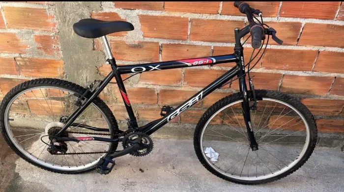 BICICLETA ARO 26. 250 reais