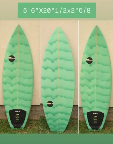 Prancha de surf 5'6" usada. Parcelada em até 10x sem juros 