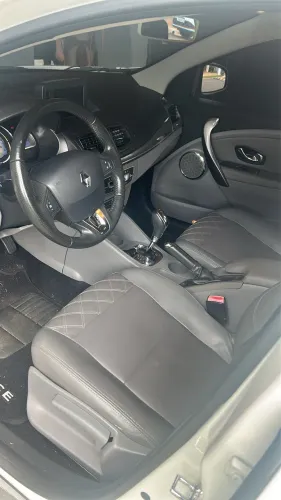 Renault Fluence Sedan Privilège 2.0 16V Flex AUT 2016