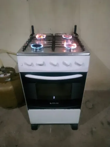 Fogão usado por 240 ENTREGO