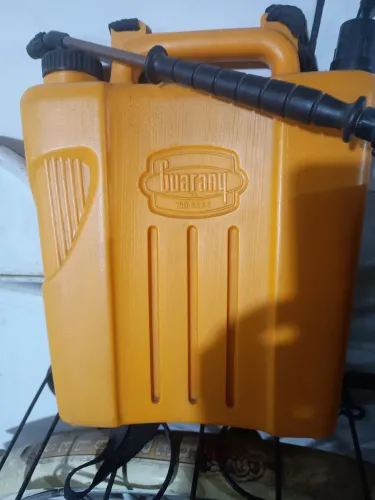 Pulverizador costal 20 litros guarani.