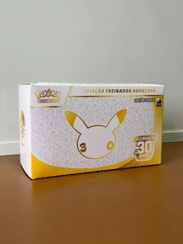 Pokemon Lacrado ETB Celebração de 30 Anos
