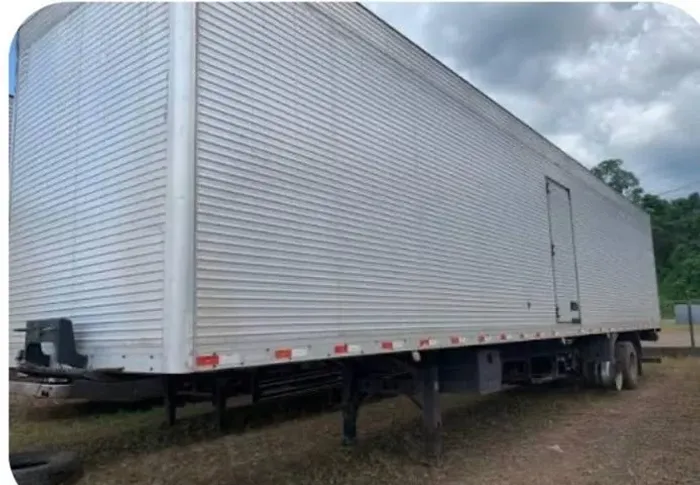 APENAS LOCAÇÃO DE CARRETA 28 paleta