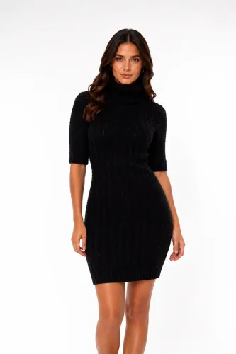 Vestido Preto Gola Alta