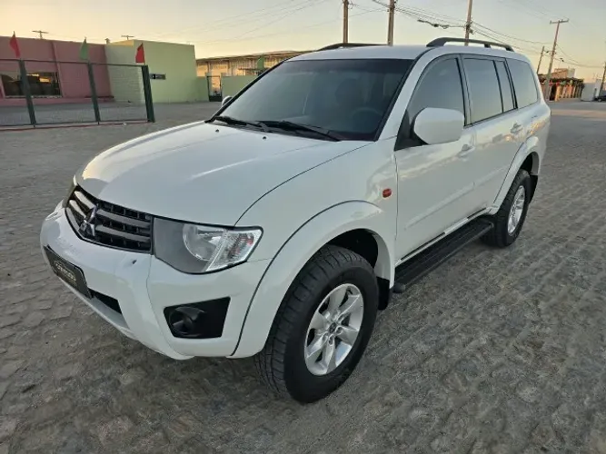 Mitsubishi Pajero HD-S 3.2 4X4 T.i. Diesel 5P Mec. 2018