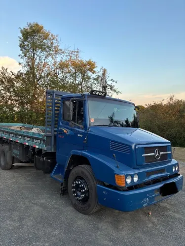 Caminhão truck 14/18