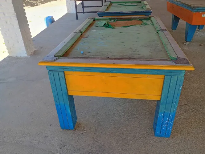 2 Mesas de sinuca a venda aceito proposta 