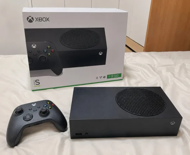 ? Xbox Series S 1TB Carbon Black - Edição Limitada