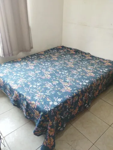 CAMA QUEEN SIZE USADA