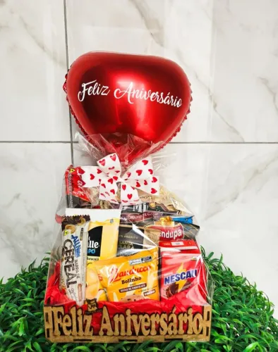 Cestas de chocolate para aniversário 