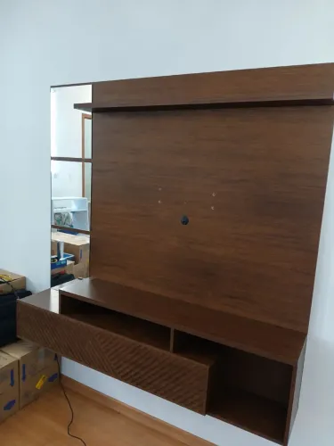 PAINEL P/TV DE ATE 60"