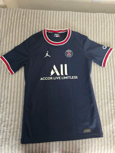 Camisa do Paris Saint-Germain da temporada 2021/22