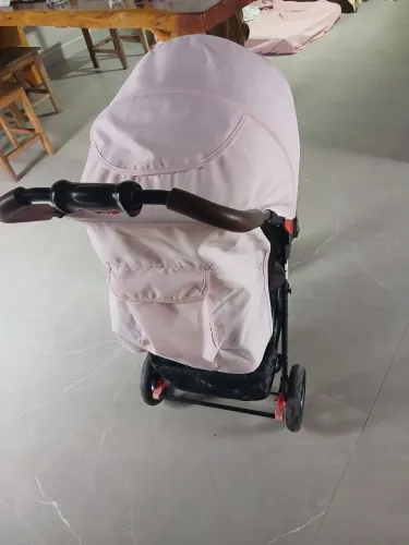 Vendo carinho de bebê semi novo