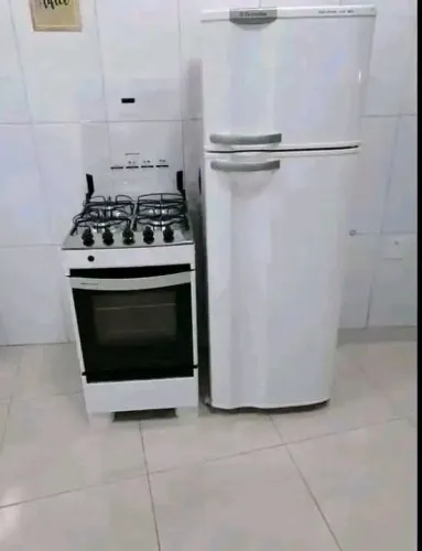 Fogão e geladeira