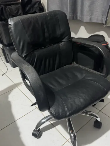 Cadeira de escritório giratória 