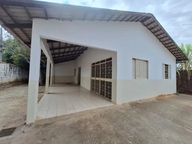 Casa de277 m² com 04 quartos à venda, por R$ 630.000 no Jardim das Esmeraldas em Goiânia