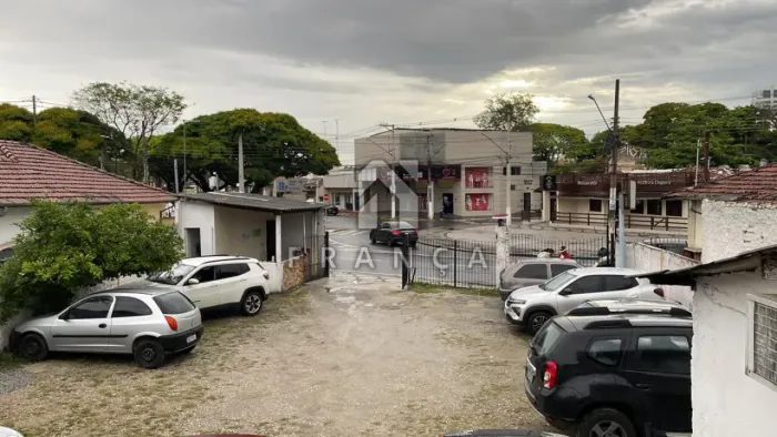 Terreno Comercial/Misto de 576m² no Centro de Jacareí com Acesso para Duas Ruas ? Excelent