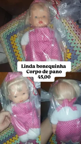 Bonequinha corpo de pano 