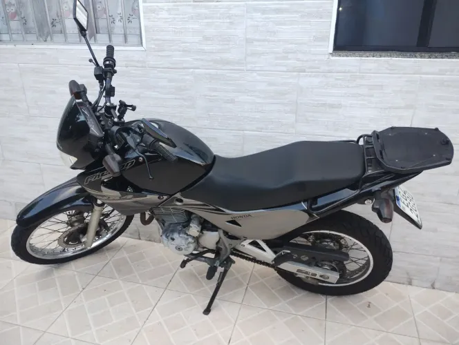 Honda nx 400 facon