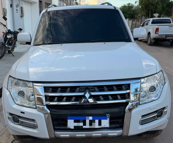 Mitsubishi Pajero HPE Full 3.2 4X4 T.i.dies. 5P AUT 2014