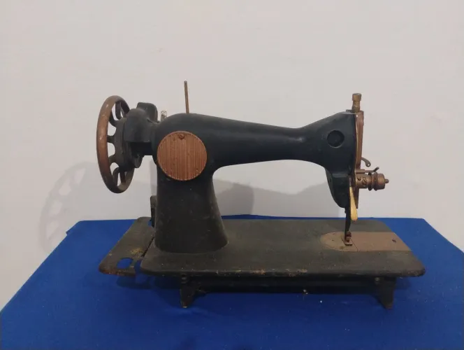Máquina de costura (pra decoração)