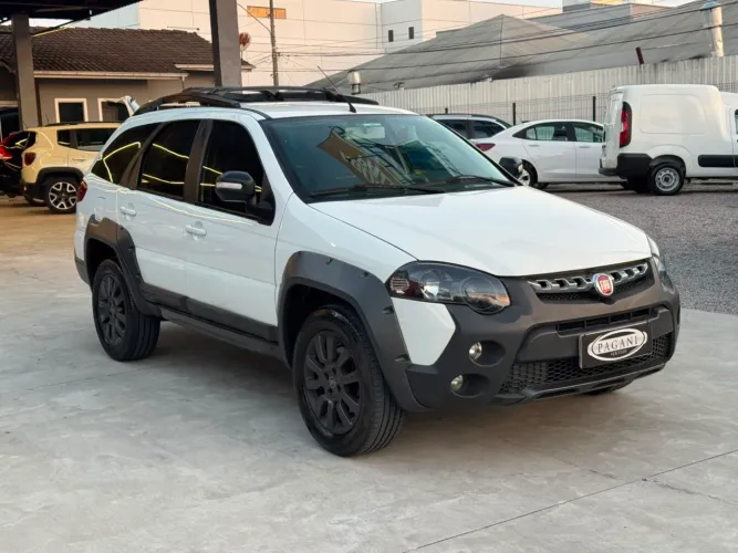 Fiat Palio Weekend Adventure Locker 1.8 Flex 2017
