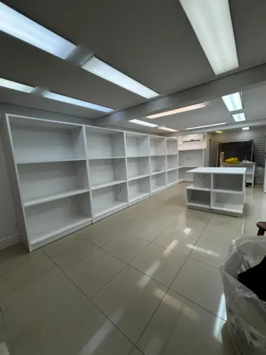 PRATELEIRA/EXPOSITORES/CLOSET PARA LOJA/COMERCIO/CASA (MOVEIS NOVOS)