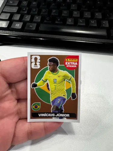 FIGURINHA VINICIUS JÚNIOR BRONZE 