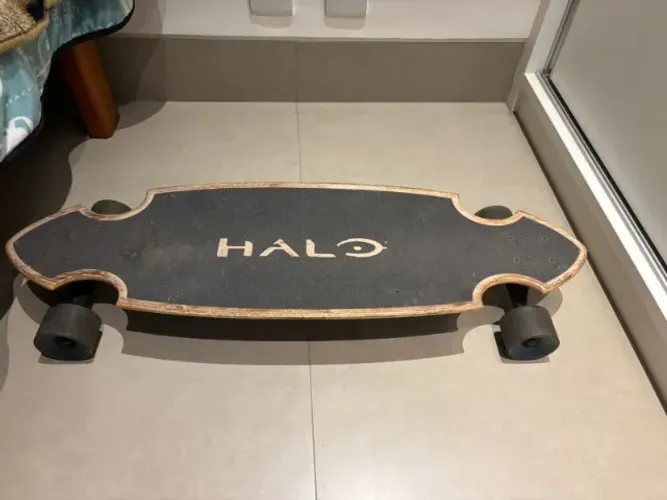 Skate Longboard Globe - Edição Comemorativa 10 Anos - Jogo HALO (Semi novo)