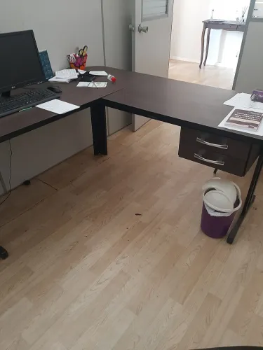 Mesa L de escritorio