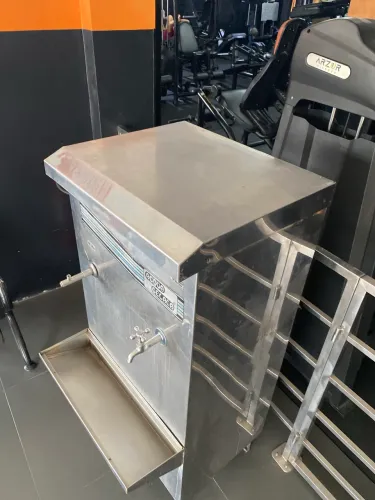 Vende-se bebedouro Acqua Gelata inox