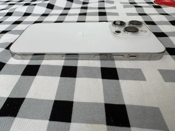iPhone 14 Pro 81% vida da bateria