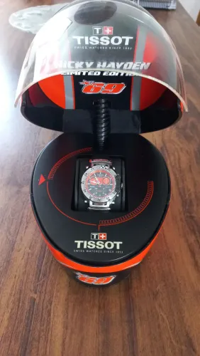 RELÓGIO TISSOT (NICK RAYDEN) *EDIÇÃO LIMITADA* -CRONÓGRAFO-