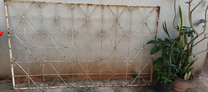 ? VENDO GRADE PARA JANELA ?